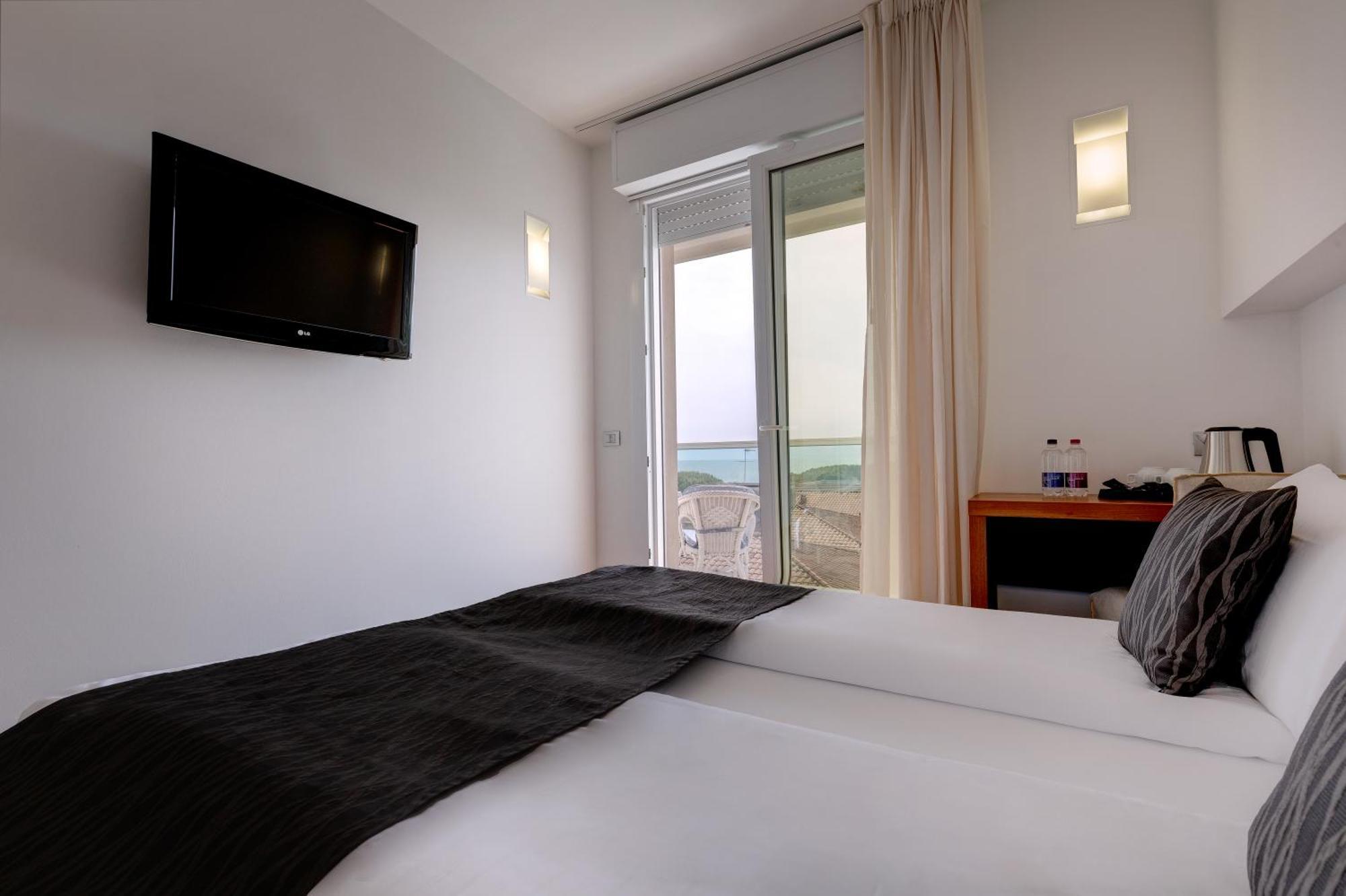Park Hotel Ermitage Resort & Spa Лидо-ди-Езоло Экстерьер фото