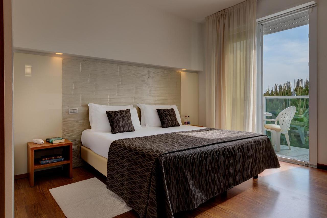 Park Hotel Ermitage Resort & Spa Лидо-ди-Езоло Экстерьер фото